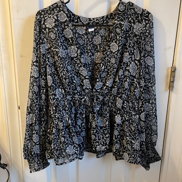 Blouse from old navy. Only worn once. - Picture 1 of 3